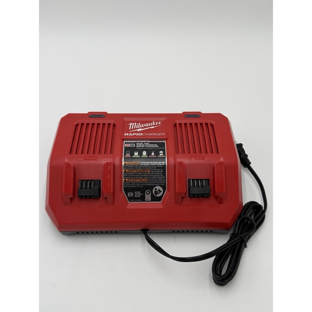 Milwaukee 48-59-1802 M18 Dual Bay Simultaneous Rapid Charger